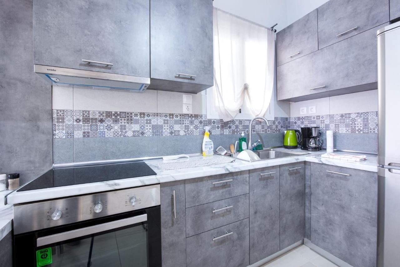 Bright Apartment In 피레아스 외부 사진