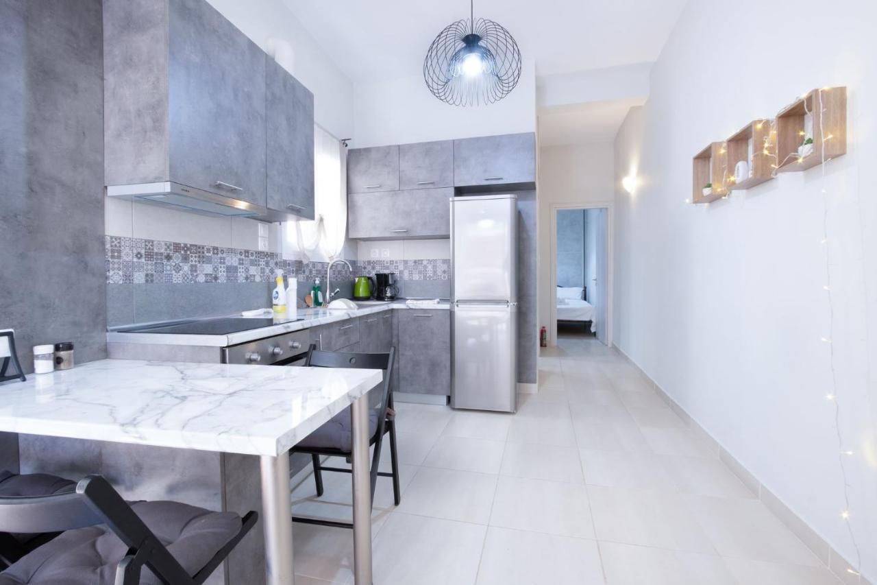Bright Apartment In 피레아스 외부 사진